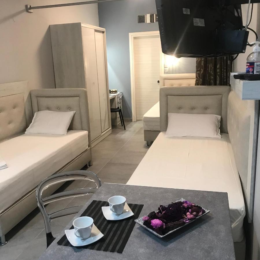 Avra Comfort Rooms - Family ネア・ポティダイア エクステリア 写真